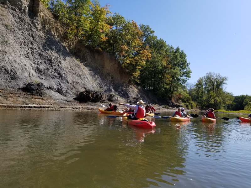 Geology Outreach Kayaking Field Trip to Kickapoo State Park